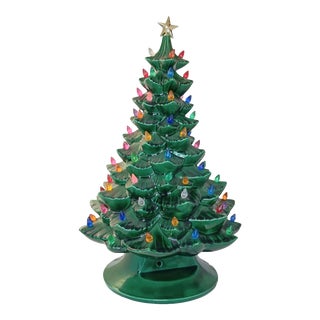 Vintage 1970s Arnel's Ceramic Light Up Christmas Tree With Base For Sale