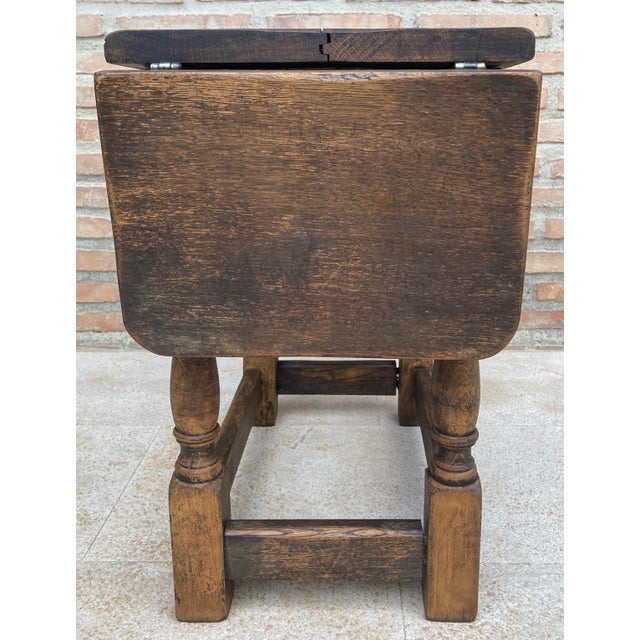 Spanish Wing Table in Walnut, 1930s For Sale - Image 4 of 18