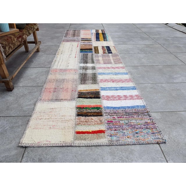 Mid 20th Century Natural Turkish Kilim Rug For Sale - Image 4 of 10