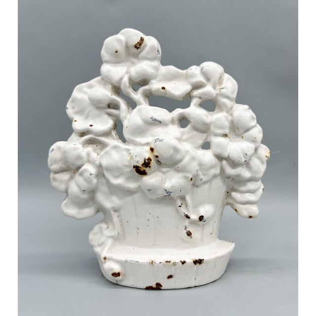 Shabby Chic Vintage 1980's White Cast Floral Door Stops – Set of Three – Cottagecore / French Country / Shabby Chic For Sale - Image 3 of 13