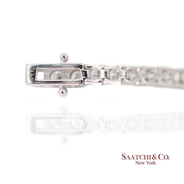 Metal 14k (585) White Gold Natural Diamond Tennis Bracelet Size 7.5 Inch For Sale - Image 7 of 9