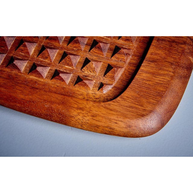 Japanese Teardrop Carving Board with Stainless Steel Cutlery, 1960sood For Sale - Image 4 of 10