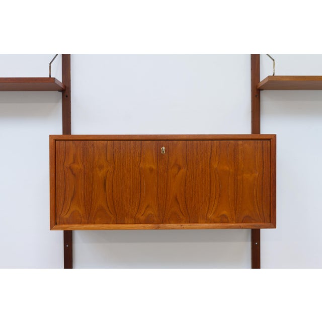 1950s Danish Modern Three-Bay Modular Teak Wall Unit by Poul Cadovius for Cado, 1950s For Sale - Image 5 of 18