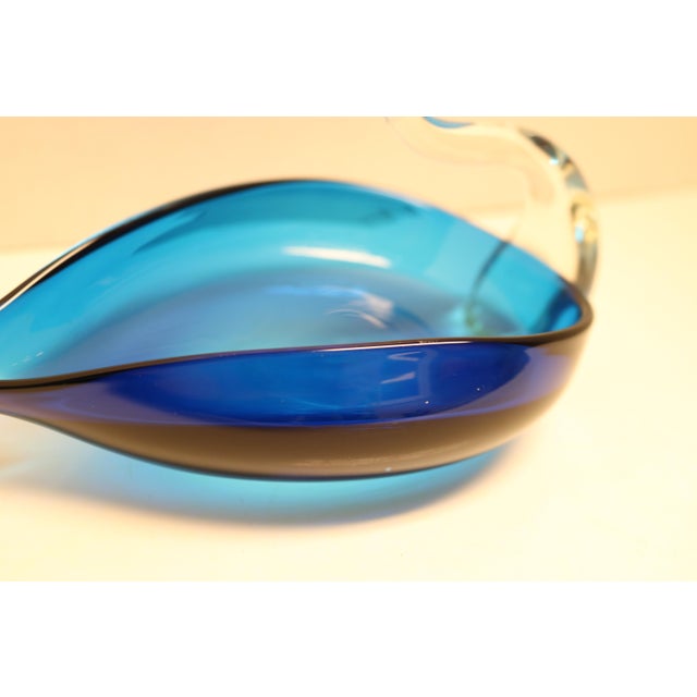 Traditional Vintage Blue Swan Dish With Clear Neck and Head For Sale - Image 3 of 7