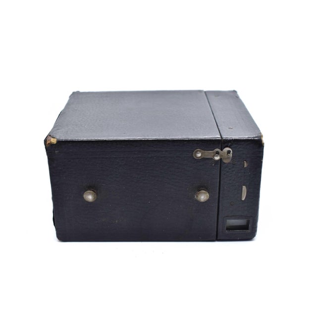 American 1900's Eastman Kodak No 2a Brownie Model B Box Camera Usa For Sale - Image 3 of 10