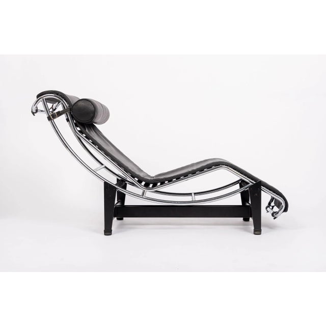 Mid-Century Modern Vintage Cassina Lc4 Chaise Lounge Chair by Le Corbusier, 1984 For Sale - Image 3 of 11