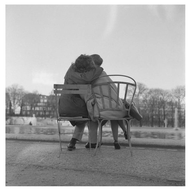 'Love in the Tuileries' Unframed Archival Pigment Print For Sale