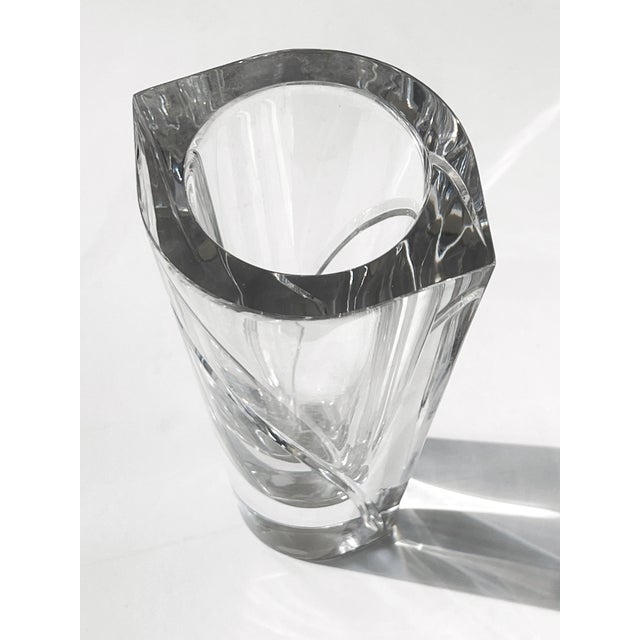 Orrefors Vintage 1990s Marin Swirl Orrefors Heavy 3 LBS Crystal Vase by Jan Johansson For Sale - Image 4 of 8