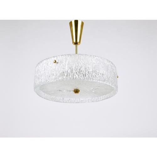 White Round Textured Glass Ring and Brass Pendant Lamp by J. T. Kalmar for Kalmar, 1950s For Sale - Image 8 of 15