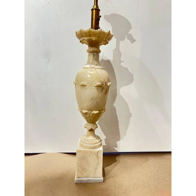 1940’s Italian Curved Alabaster Single Lamp For Sale - Image 4 of 6