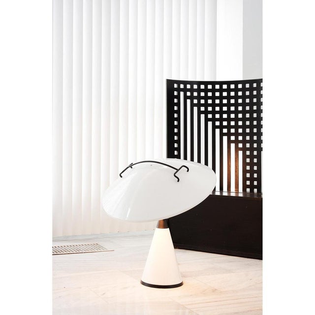 676 Radar Table Lamp by Elio Martinelli for Martinelli Luce, 1970s For Sale - Image 6 of 7
