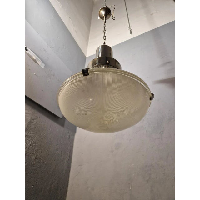 Tito Agnoli Hanging Light in Chrome and Glass by Tito Agnoli for Oluce, 1960s For Sale - Image 4 of 10