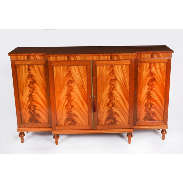 This is a fabulous vintage regency revival breakfront sideboard by the master cabinet maker william tillman, circa 1980 in...