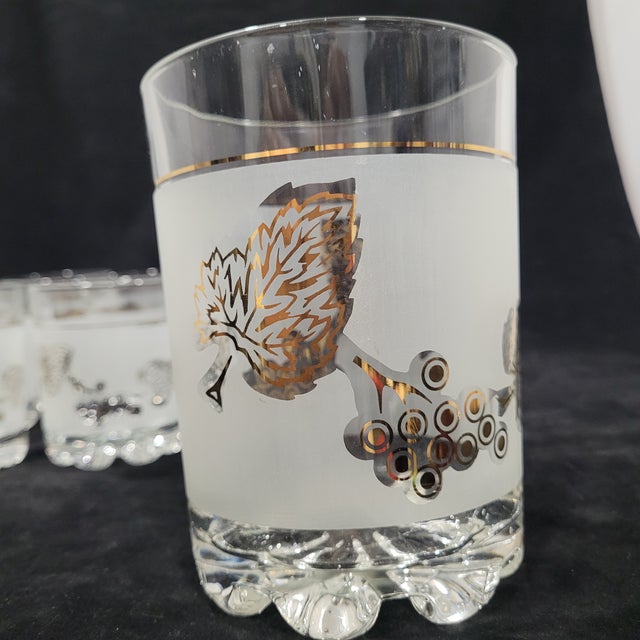 Mid-Century Modern Cerve DeValbor Cocktail Glasses & Mixing/Ice Carafe Set- 7 Pieces For Sale - Image 11 of 11