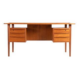 Vintage Danish Free-Standing Writing Desk in Teak by Peter Løvig Nielsen for Løvig, 1960s For Sale