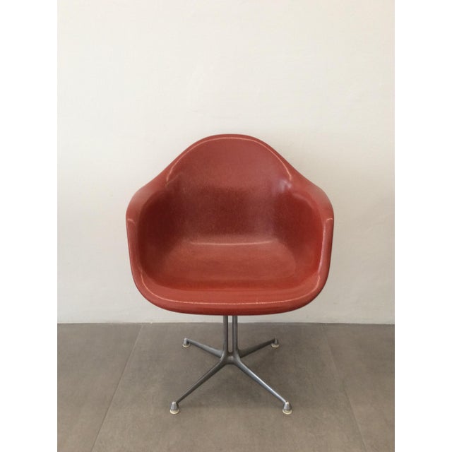 Red Armchairs and One La Fonda Chair by Charles & Ray Eames for Herman Miller, 1970s, Set of 6 For Sale - Image 8 of 14
