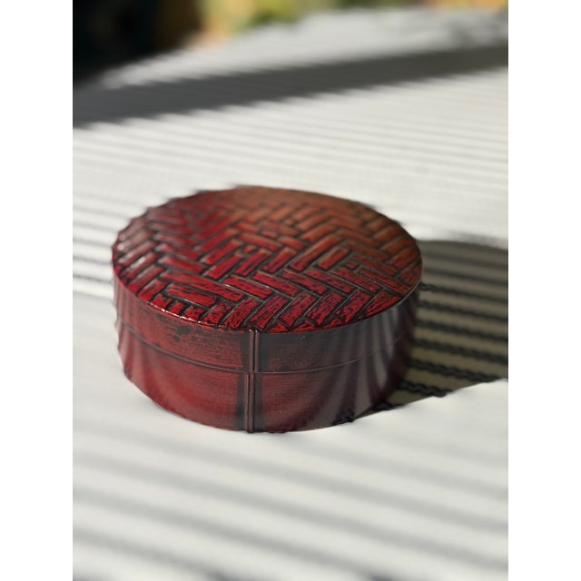 Red Vintage Chinoiserie Style Red Lacquerware Faux Bamboo Coaster Set by Otagiri - Set of 6 For Sale - Image 8 of 17