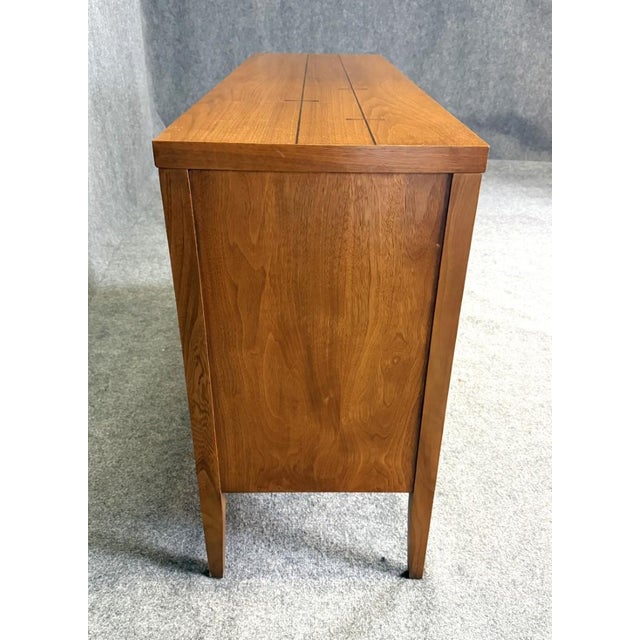 Mid 20th Century Modern Lane Tuxedo Bowtie-Inlaid China Cabinet/Buffet For Sale - Image 10 of 18