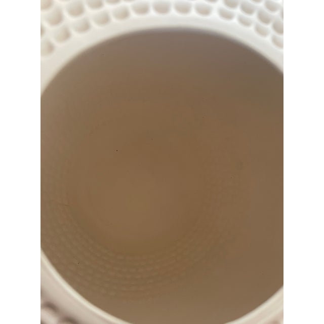 Early Vintage Katherine Victorino Acoma Pueblo Fine Line Pottery Vase – Signed K. V. For Sale In Boston - Image 6 of 12