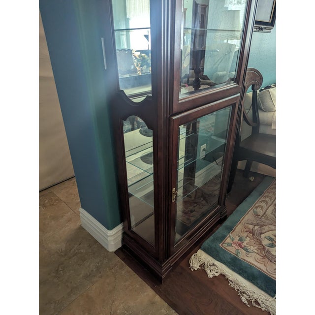 Chestnut 1980s Jasper Cabinet Company Cherry Curio Display Cabinet For Sale - Image 8 of 14