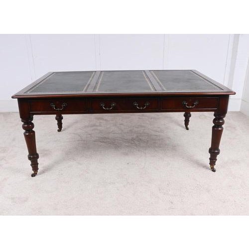 Victorian Mahogany Library Table or Desk, 1880 For Sale - Image 3 of 11