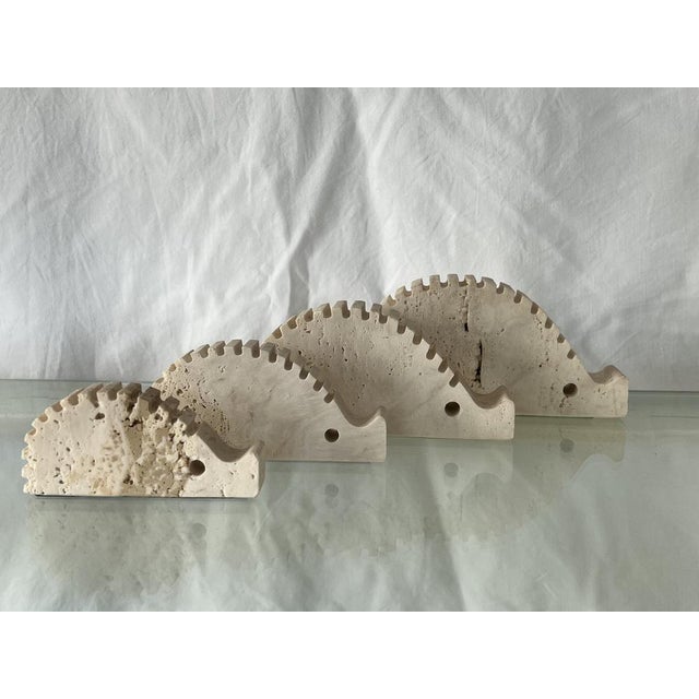 Italian Hedgehogs in Travertine attributed to Fratelli Mannelli, 1970s, Set of 4 For Sale - Image 4 of 15