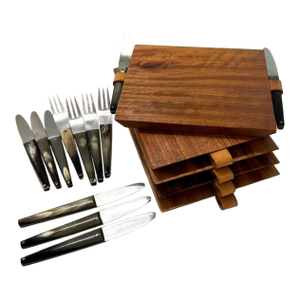 1950s Mid-Century Modern Werkstätte Carl Auböck Austria Teak Picnic Boards W/ Horn Utensils - 17 pcs