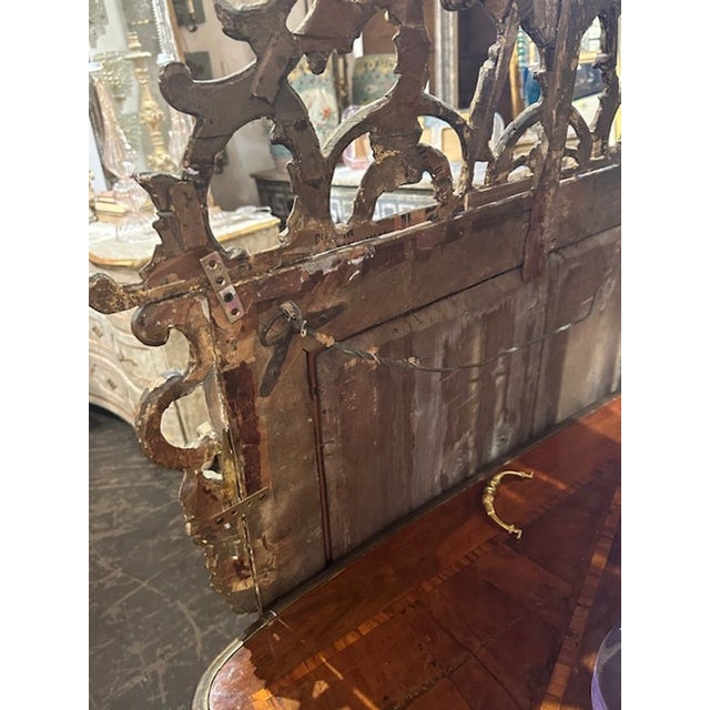 18th Century Italian Carved and Giltwood Mirror For Sale - Image 10 of 10