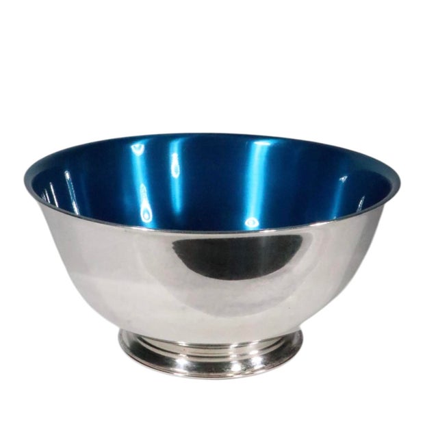 Chic decorative silver-plate bowl by Wm. Rodgers as part of the Paul Revere Collection. The centerpiece, or fruit, bowl...