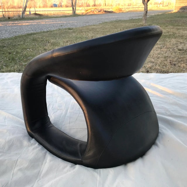 Black 1990s Postmodern Sculptural Cantilever Tongue Chair For Sale - Image 8 of 12
