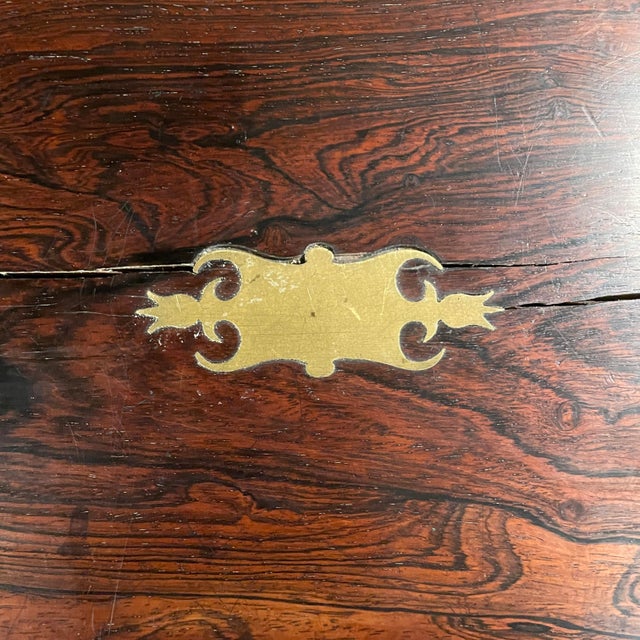 Early to Mid-1800s English Rosewood “Slope Box” Aka Campaign Desk For Sale In New York - Image 6 of 17