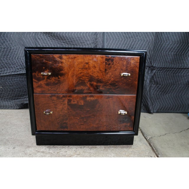 1980s Henredon Scene III Art Deco Walnut Burl Black Lacquer Nightstands Bedside Tables, Pair For Sale - Image 12 of 12