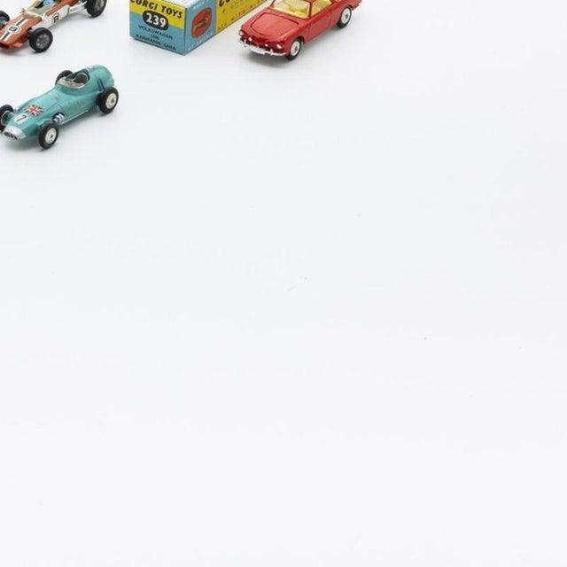 Cars from Corgi Toys, Set of 9 For Sale - Image 5 of 6