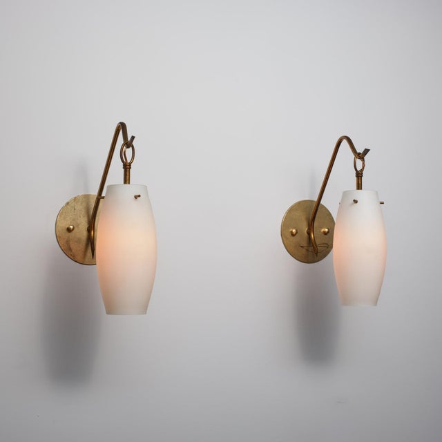 Vintage Italian Wall Sconces in Brass and Opaline Glass, 1950s, Set of 2 For Sale - Image 4 of 12
