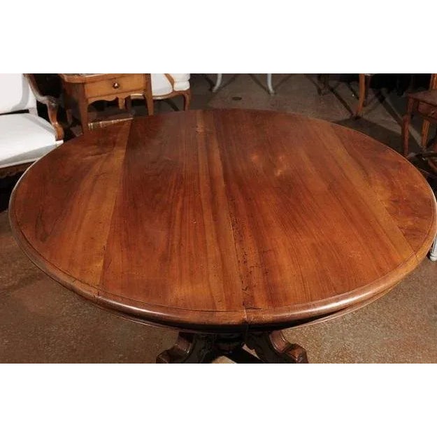 Mid 19th Century French Napoléon III Walnut Pedestal Table with Carved Feet from the 1850s For Sale - Image 5 of 7