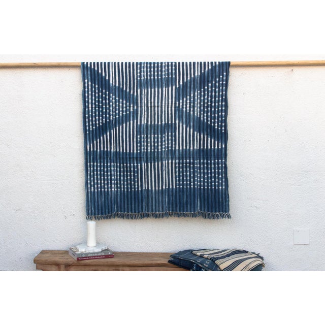 Vintage African Moss "Voltaic Shield" Indigo Throw For Sale In Los Angeles - Image 6 of 6