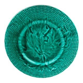 English Green Majolica Leaves Plate, Circa 1890 For Sale
