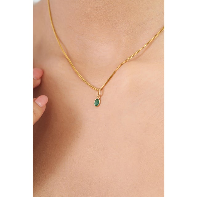 14k Solid Gold Contemporary Emerald Charm Pendant Gift for Birthday For Sale - Image 11 of 18
