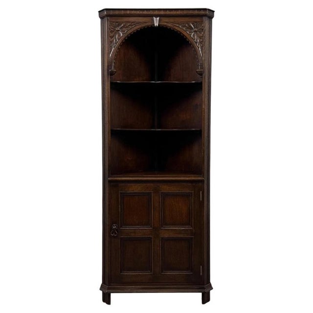Early 20th Century English Carved Oak Corner Cabinet For Sale - Image 6 of 6
