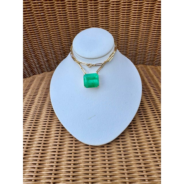 Vintage GIA Certified exact weight 19.96 Ct Emerald cut Colombian Emerald Necklace 18 Kt Y Gold GIA report # 2235501285...