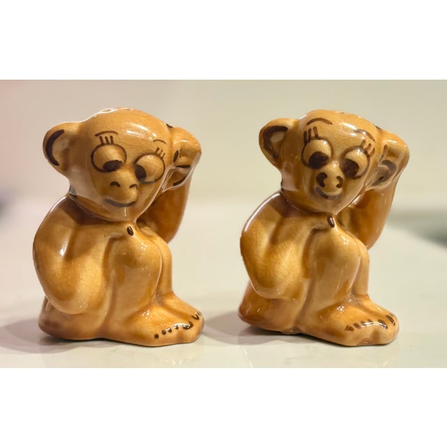 Figurative Mid 20th Century Trompe-L’Oeil Ceramic Cheeky Monkey Salt and Pepper Shakers For Sale - Image 3 of 9