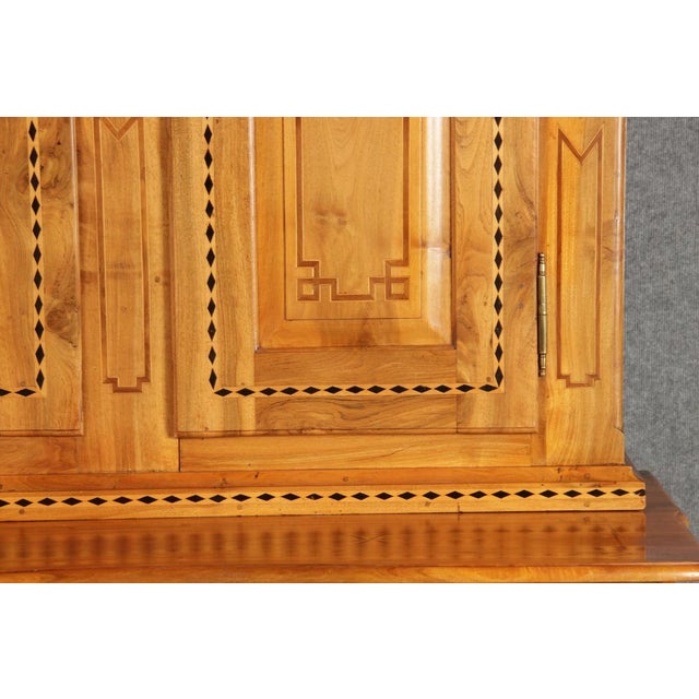 Antique Baroque Cabinet in Walnut, 1790 For Sale - Image 18 of 18