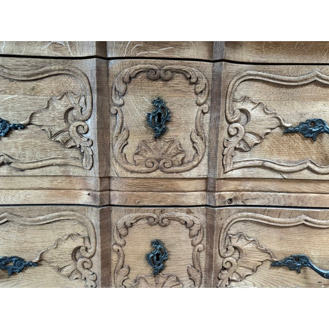 Brown French Bleached Oak Chest of Drawers, 1860 For Sale - Image 8 of 12