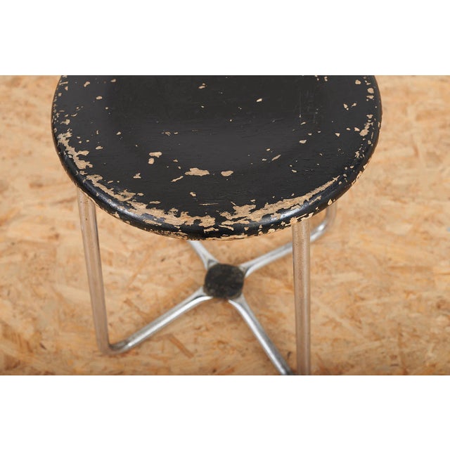 Chrome-Plated Steel Tube Stool with Black Lacquered Wood Seat, Switzerland, 1930s-1940s For Sale - Image 4 of 11