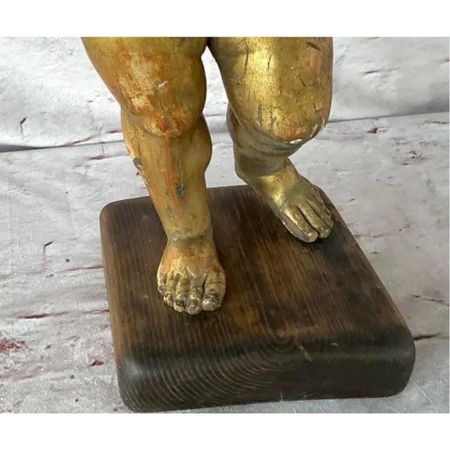 18th Century Carved Giltwood Putti Figure on Stand For Sale - Image 4 of 9