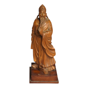 Finely Carved Chinese Scholar Figure in Boxwood, Circa 1900 Qing