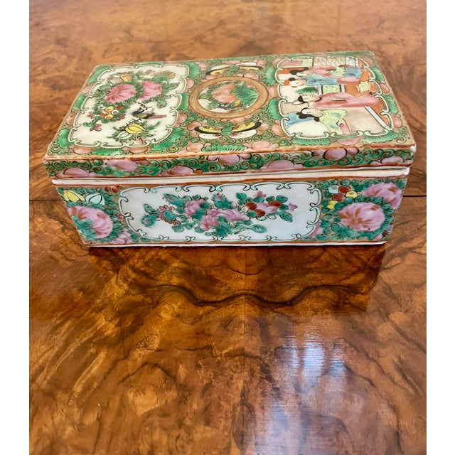 Antique Chinese Famille Rose Canton Lidded Pen Box, 1860 For Sale - Image 3 of 14