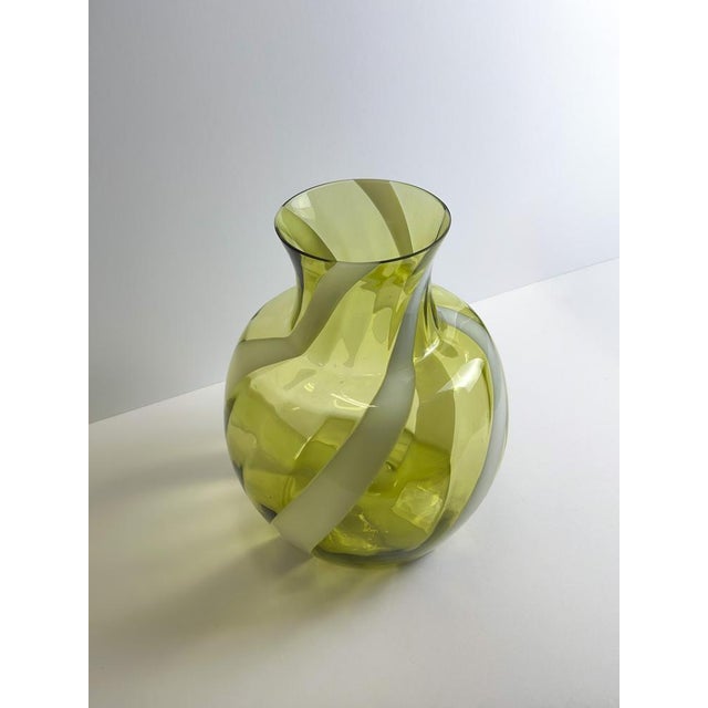 Mid-Century Modern Italian Art Glass Vase from Cristalleria Toscana, 1960s For Sale - Image 4 of 11