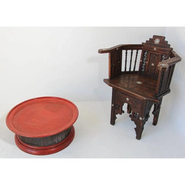 1940s Burmese Lacquered Red Tray Large Size Bamboo Thai Stand For Sale In Palm Springs - Image 6 of 12