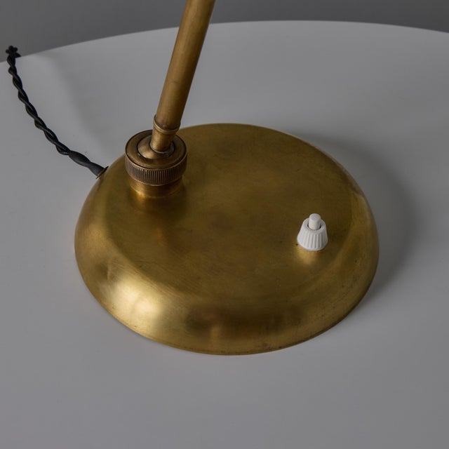 Brass 1940s Giovanni Michelucci Patinated Brass Ministerial Desk Lamp for Lariolux For Sale - Image 8 of 17